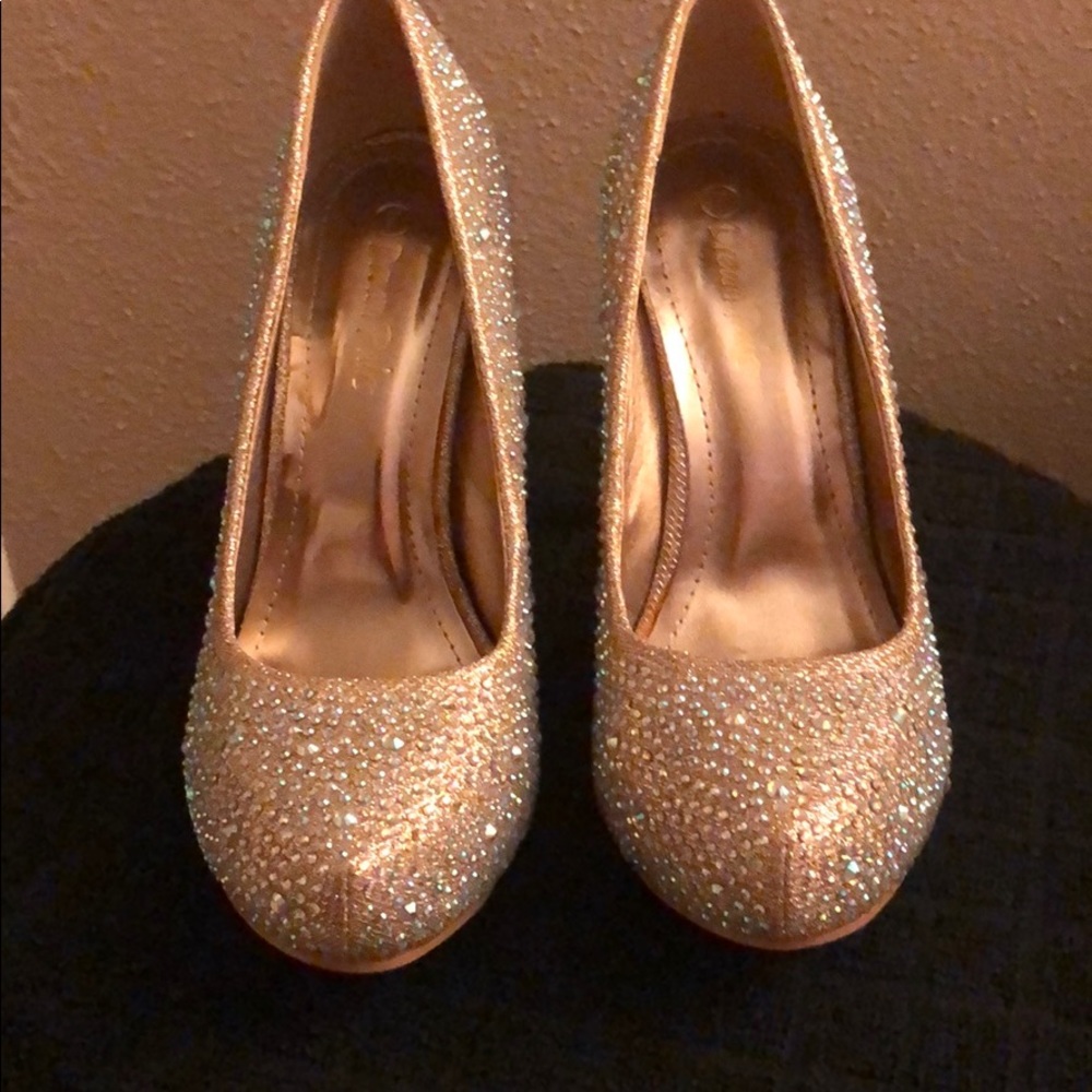 Dream Paris Gold Glitter and Sequined shoes